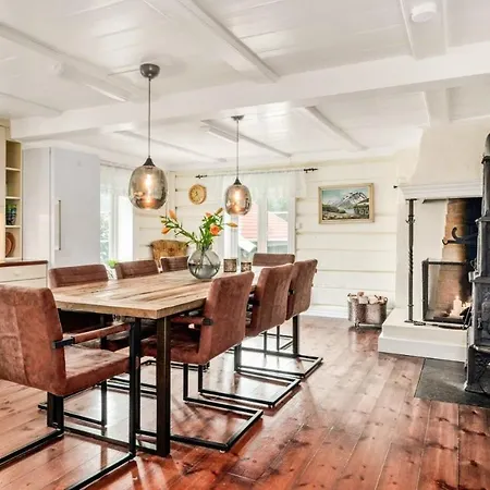 Historic Farm With Panoramic Views In Gudbrandsdalen *