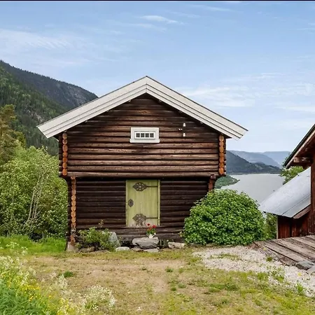 Historic Farm With Panoramic Views In Gudbrandsdalen *