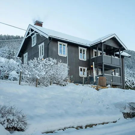 Historic Farm With Panoramic Views In Gudbrandsdalen *